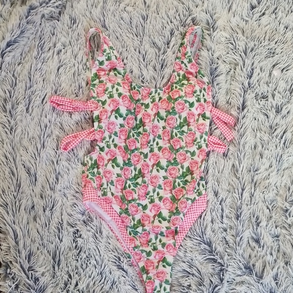 Adorable Rose Swimsuit - Picture 3 of 6